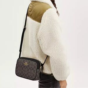 Brand new Coach crossbody purse!! 🤎✨🤎